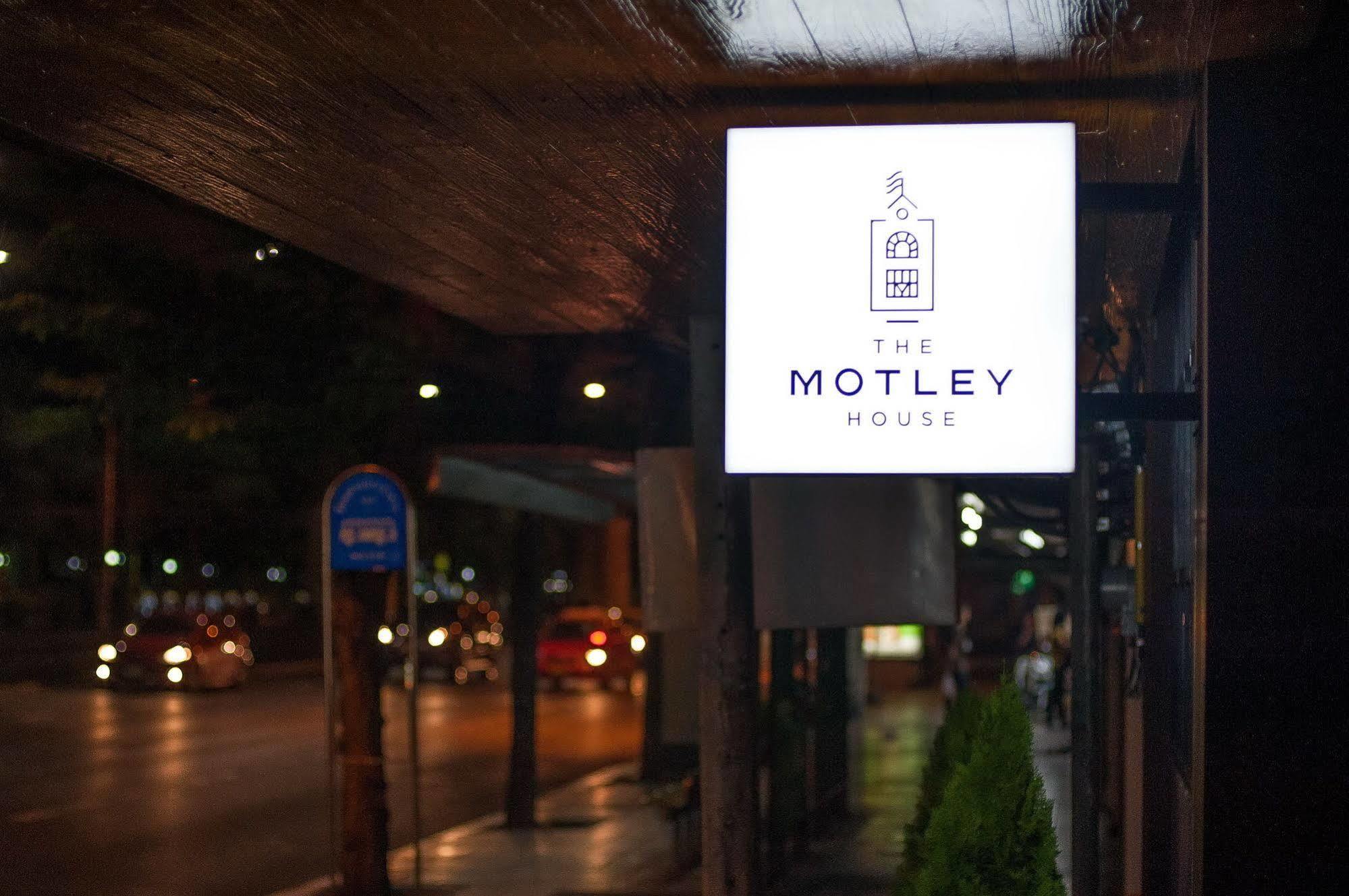 The Motley House Vandrerhjem Bangkok Eksteriør bilde